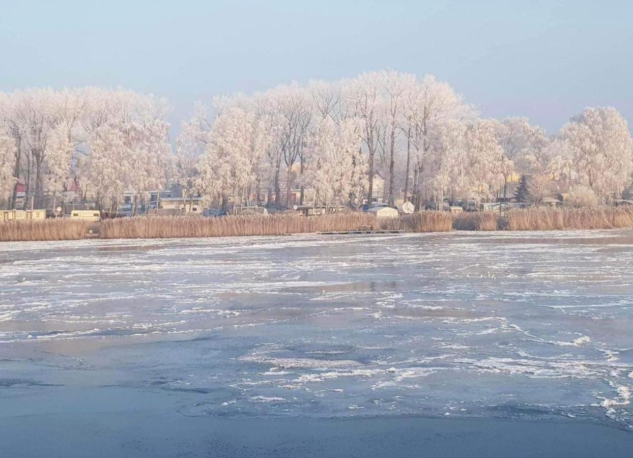 Willa Aura Mare Dziwnów Exteriör bild
