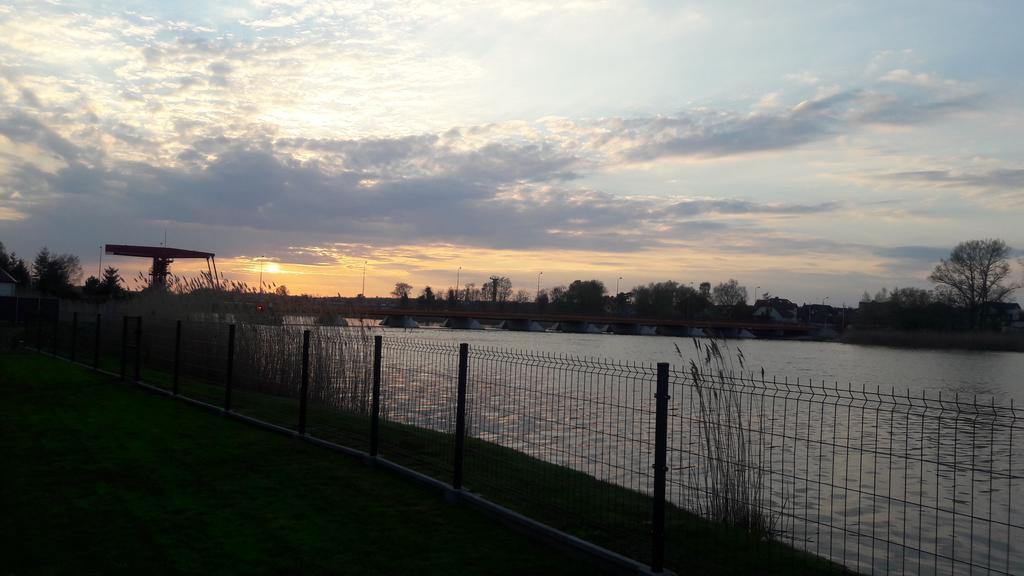 Willa Aura Mare Dziwnów Exteriör bild