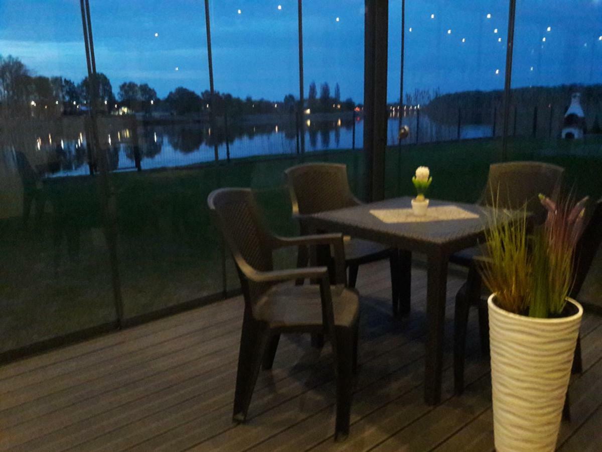 Willa Aura Mare Dziwnów Exteriör bild